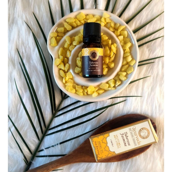 10 ml. Luxurious Veda Aroma Oil in Glass Bottle with Orifice Reducer Tuberose Jasmine (Vata)