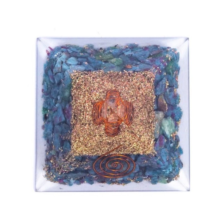 Orgonit Piramida z Rubinowo-cyjanitowa, symbol spirali z , Odpromiennik, Rozmiar 7x7x6 cm rubin zatopiony w cyjanicie 7x7x6cm