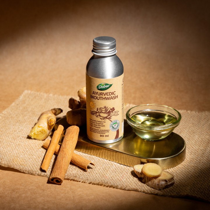 AJURWEDYJSKI PŁYN DO PŁUKANIA UST 90ml Dabur
