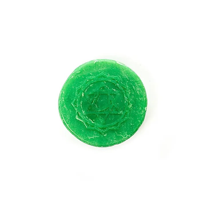 Mydło Heart 4 Chakra w liściu palmowym 100g Holy Lama Naturals
