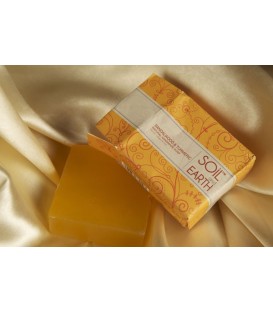 Mydło Naturalne Sandałowiec i Kurkuma 125g Soil & Earth przebarwienia i trądzik