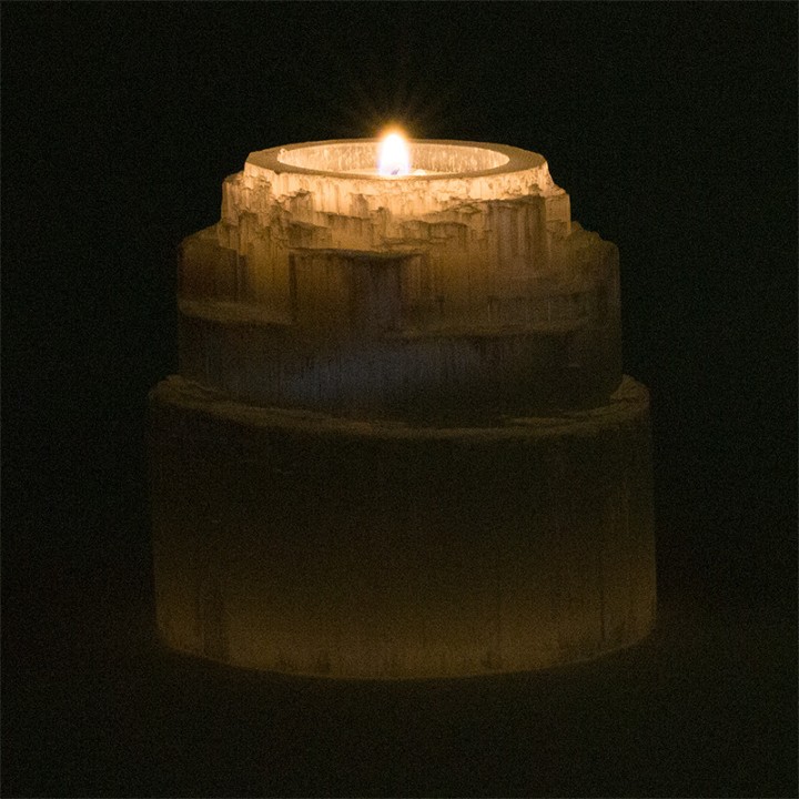 Świecznik z Selenitu Wodospad 600 g r 8x8 cm (Maroko)