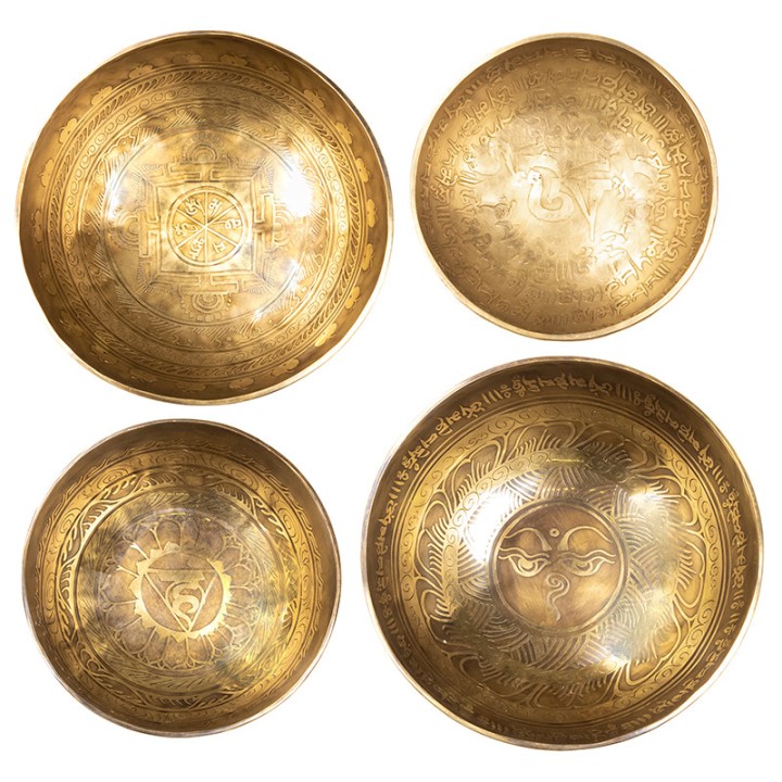 Misa Tybetańska ze zdobieniami OHM ręcznie rzeźbiona 700-850 g śr. 16 cm